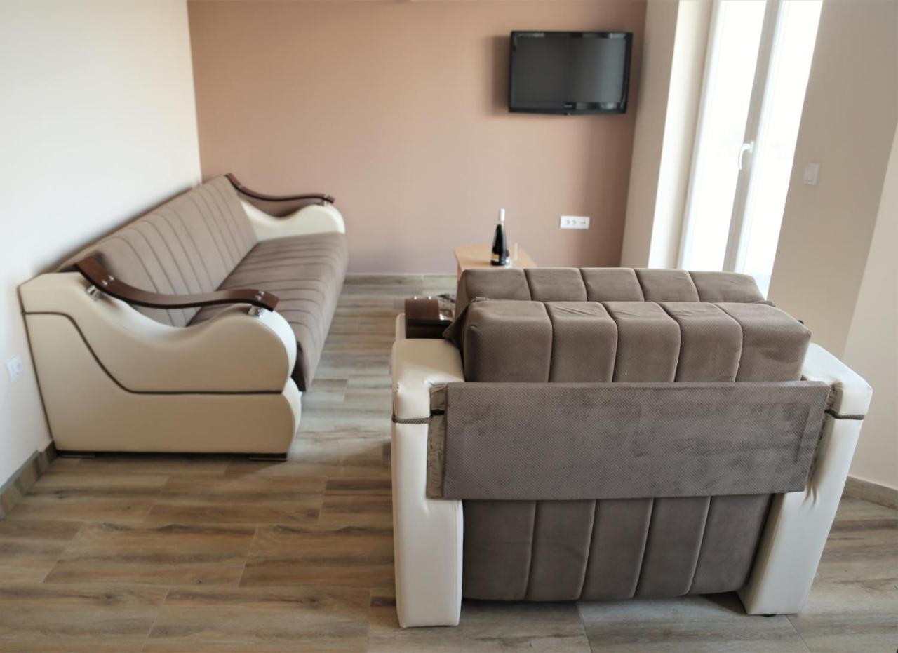 Fruskogorska Idila Apartmani Vrdnik Dış mekan fotoğraf